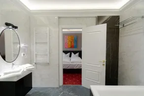 2H Horizon Hotel - Image 4