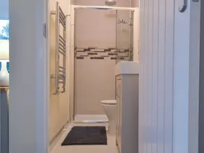 3 bedroom accommodation in Heath, near Chesterfield - Image 3