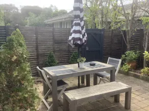 Pet friendly self contained accommodation set in  a private garden - Image 5