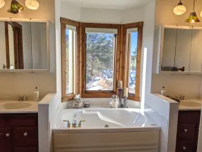 Majestic Mountaintop Retreat! Luxury in a serene setting All seasons family fun - Image 3