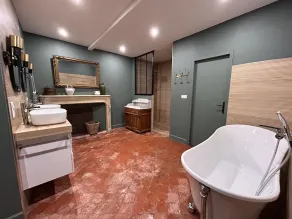 Stort hus fra 1777 med indendørs og udendørs pool - Image 5