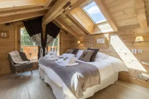 MERIBEL CENTER - LOVELY CHALET FOR 8 - PARKING - 5MN SKI SLOPES - DIRECT OWNER - - Image 4
