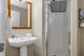 Collingwood, Blue Mountain, Historic Snowbridge, Main Floor - Image 3