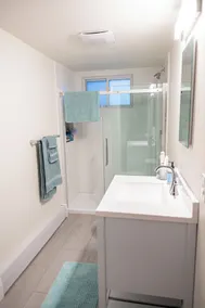 Five Bedroom Family Home in Larchmont - Guest Suite and Large Yard - Image 4