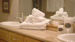 Corporate STR rental, Home away from home, minutes to Rice U Med center/ NRG - Image 3