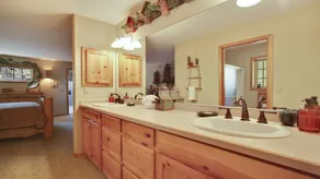 5 Modoc-Sunriver, Oregon: Hot Tub, BBQ, WiFi, SHARC Aquatics, Tubing Hill, Mt. Bachelor, Golf, Deschutes River, Tennis, Cykelstier - Image 5
