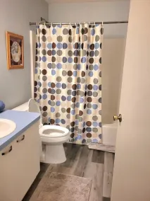 Cozy Villages villa, 2 bed, 2 bath. Great Location - Image 3