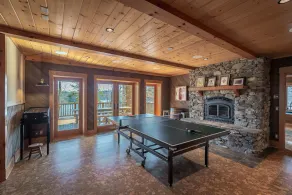 Lakefront Log Luxury - Image 3