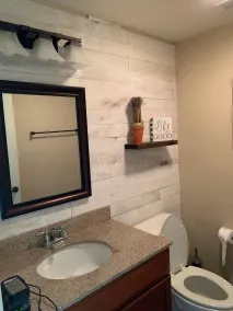Ski ON/OFF 3 Bedroom Spacious Townhouse/newly renovated. 600 ft to lift - Image 3