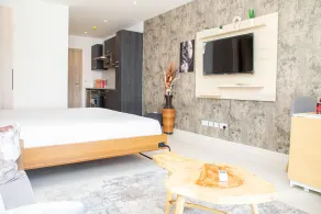 Lennox at Airport Residential Accra-3Min from Kotoka International Airport - Image 3
