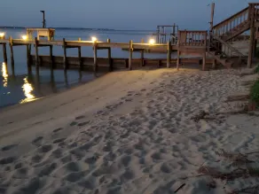 Room on river with sunset views and private beach! - Image 4
