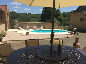 Renoviertes Landhaus mit privatem Swimmingpool - Image 3