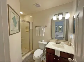 Vues spectaculaires de toutes les fenêtres de ce condo Sound Frond; Animaux acceptés! - Image 4