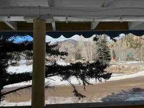 Bellamys Ski Haus - Image 5