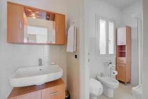 Palms Villa - Sea View Terrace and Parking - Happy Rentals - Image 4