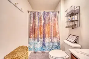 Family Friendly~Minutes to Hunter~Wooded Seclusion - Image 3