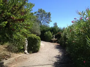 Alugue casa particular em volta de uma bela e grande piscina em Var bem localizada - Image 5