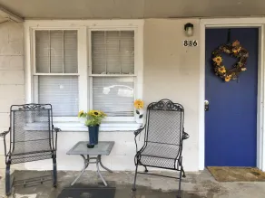Sunflower Daze🌻 -35 min to beach-FAST wifi-kitchen - Image 5