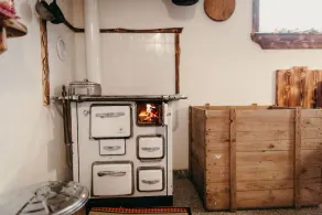 romantisk høhus gårdhytte på hø senge med wifi sauna haven - Image 3