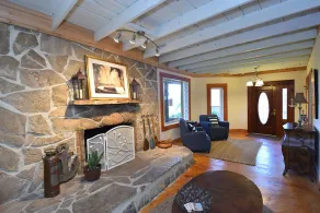 LAKE FRONT HOME! Direct access to the water. - Image 2