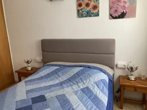 Seafront apartment with balcony - Image 5