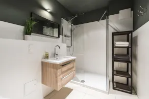 Luxury apartment with fireplace, terrace, water view and daily cleaning incl. - Image 3