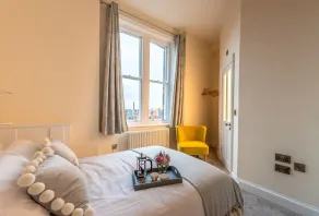 Newly Converted Apartment Rowntree House Shambles - Image 4