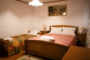 Cottage - Pedraça, casa Cabeceiras de Basto affascinante con un ampio giardino, barbecue e piscina in gated immobiliare. - Image 3
