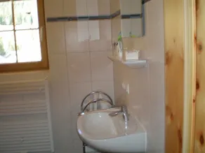 Almrauschhütte Markus - Hütte, Dusche und Bad, WC, Bergseite - Image 4