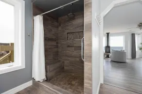 The Puffin Burrow/Luxury Suite with Salt water Hot tub & Ocean views - Image 2