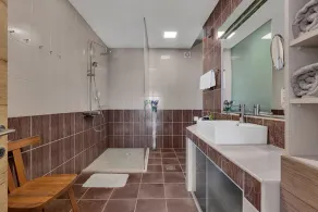 Holidayhome in a quiet location with pool&sea view, mini golf course& playground - Image 2