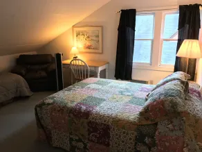 RYAN'S ACADIA CARRIAGE HOUSE - 2 1/2 mi. from town, 1 mi. to Eagle Lake! - Image 5