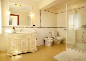 Juanita House | Exklusiv lägenhet med privat pool - Image 2