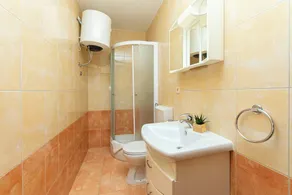 Apartments Orange - Image 3