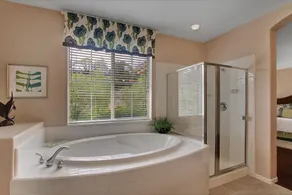 Spacieux Oceanside Family Home - Image 4