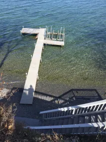 Smith's Lake House 4 bedroom, enjoy spectacular sunrises, 2 bathroom, built 2021 - Image 2