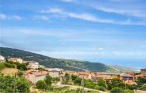 Peaceful Apartment Falerna Paese with Panoramic View - Image 5
