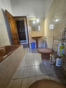 House of character dating 1711 sten - Image 3