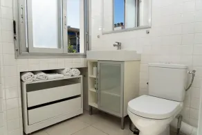 Villa in front of old port Golfe-Juan. Sea view, walk to beach, restaurants. AC! - Image 5