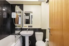 Summit Apartment -Spacious Quiet City flat by Retail Park - Image 3