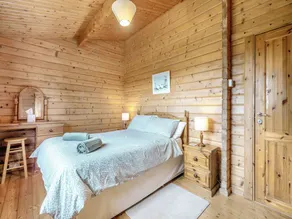 2 bedroom accommodation in Netherseal - Image 4