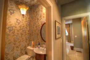 6BR, 4. 5BA Belle maison avec des vues spectaculaires, ** Possibilité d'ajouter un appartement dans la loi ajoute 6ème chambre ** - Image 5