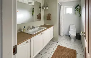 5 bedroom accommodation in Oksbøl - Image 5