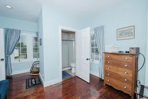 Cozy, historic 5-bedroom home in Amish country - Image 4
