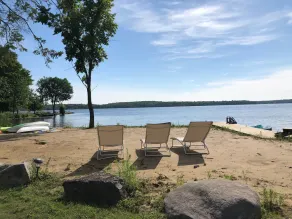 New Lakehouse on Private Sandy Beach, 5 Minutes from Bobcaygeon, Plenty of Toys - Image 4