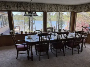 Perfect relaxing lake retreat for hosting a gathering. Quiet with no neighbors. - Image 5