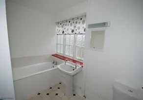 I en stille gade er denne smukke bungalow beliggende tæt på stranden og centrum af Sheringham - Image 2