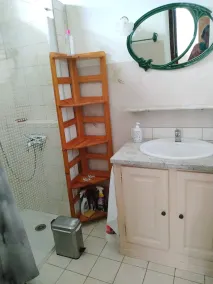 Charming, quiet house - Image 5
