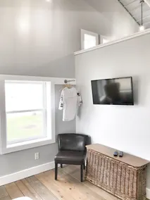Gorgeous Loft in Culver- Close to Culver Academies & Lake Maxinkuckee - Image 3