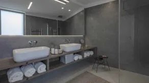 Luxury Villa Spectrum with Heated Pool - Image 3